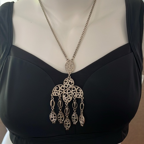 Necklace - Picture 2 of 12